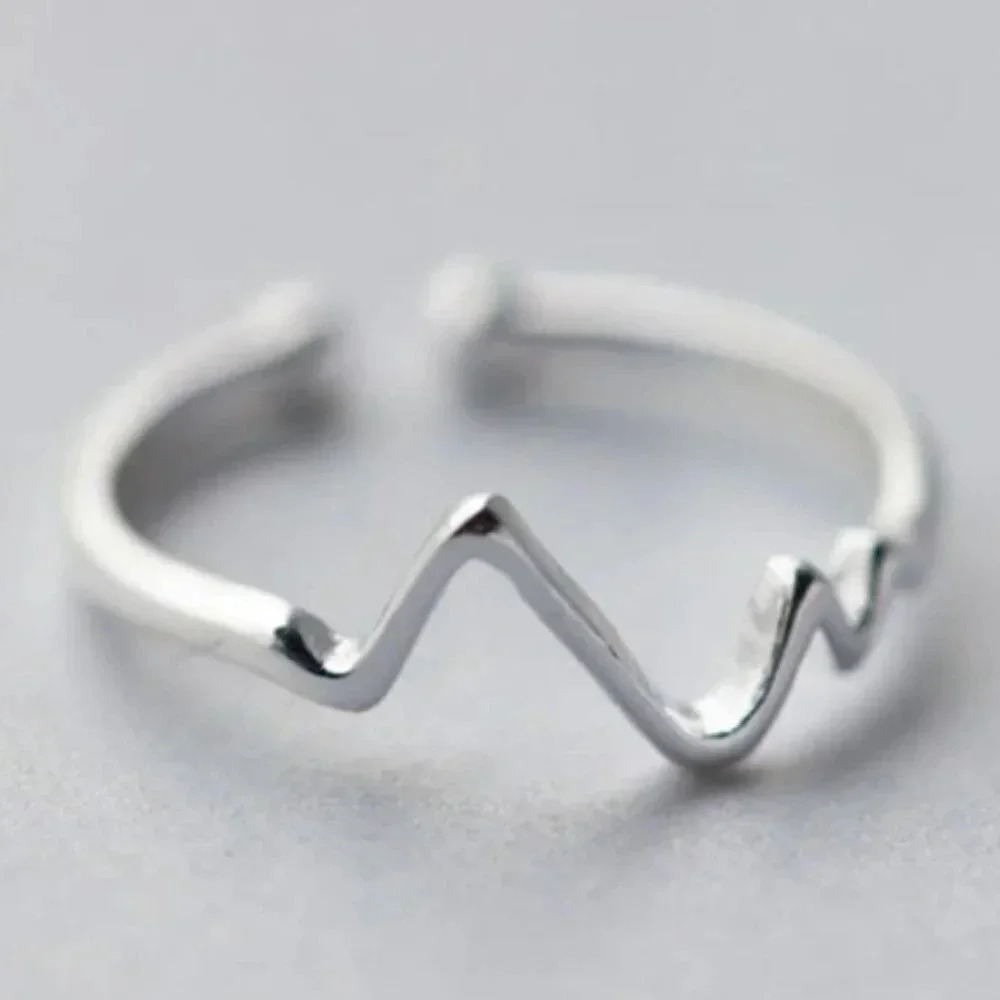 925 Sterling Silver Dainty Heartbeat Wave Ring